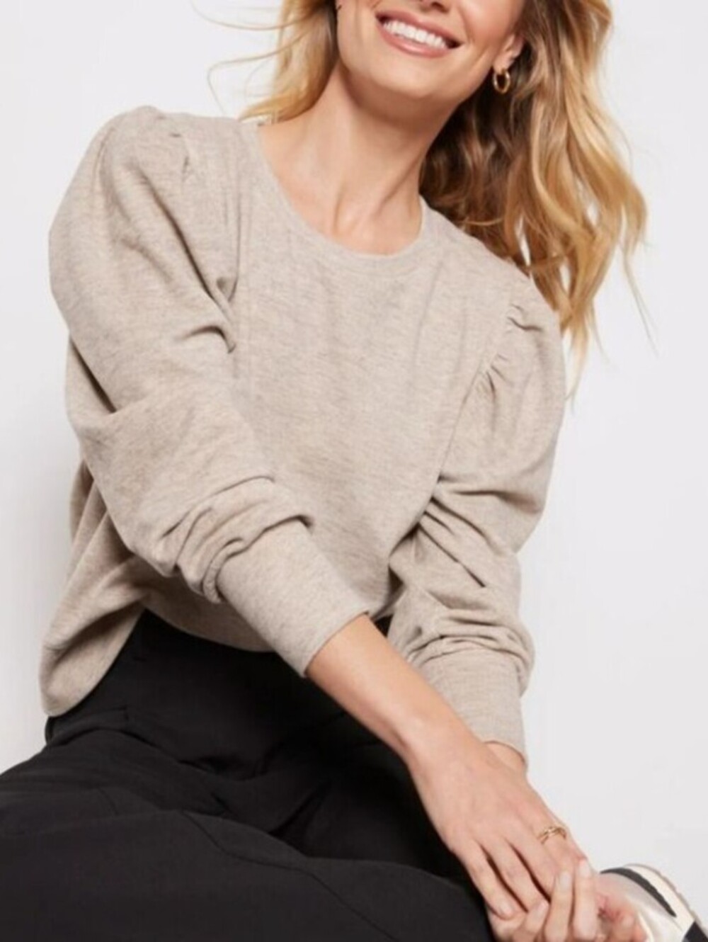 Evereve Stacy Soft Heathered Oatmeal Long Sleeve Sweater - Size - Small